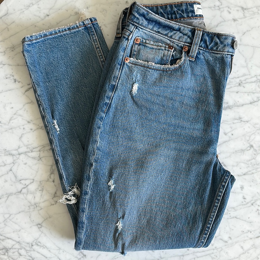 Abercrombie The Mom High Rise, Curve Love